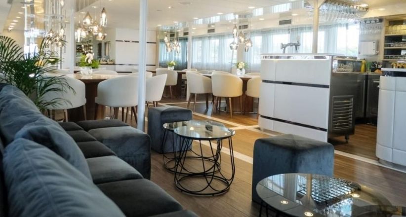 MV Aurelia Indoor Seating