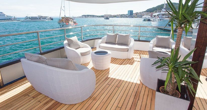 MV Ave Maria Outdoor Seating