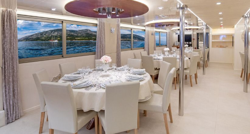 MV Bellissima Restaurant